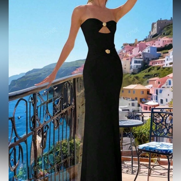 Black midi gold accent detail cutout midi stretchy dress - Picture 3 of 4